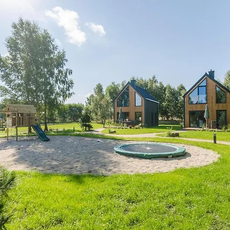 Awesome Home In Lubiatowo With Wifi And 2 Bedrooms Feriehus *