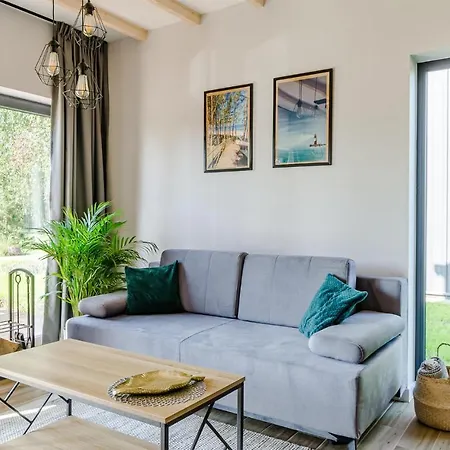 Feriehus Awesome Home In Lubiatowo With Wifi And 2 Bedrooms