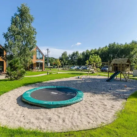 Awesome Home In Lubiatowo With Wifi And 2 Bedrooms Feriehus *